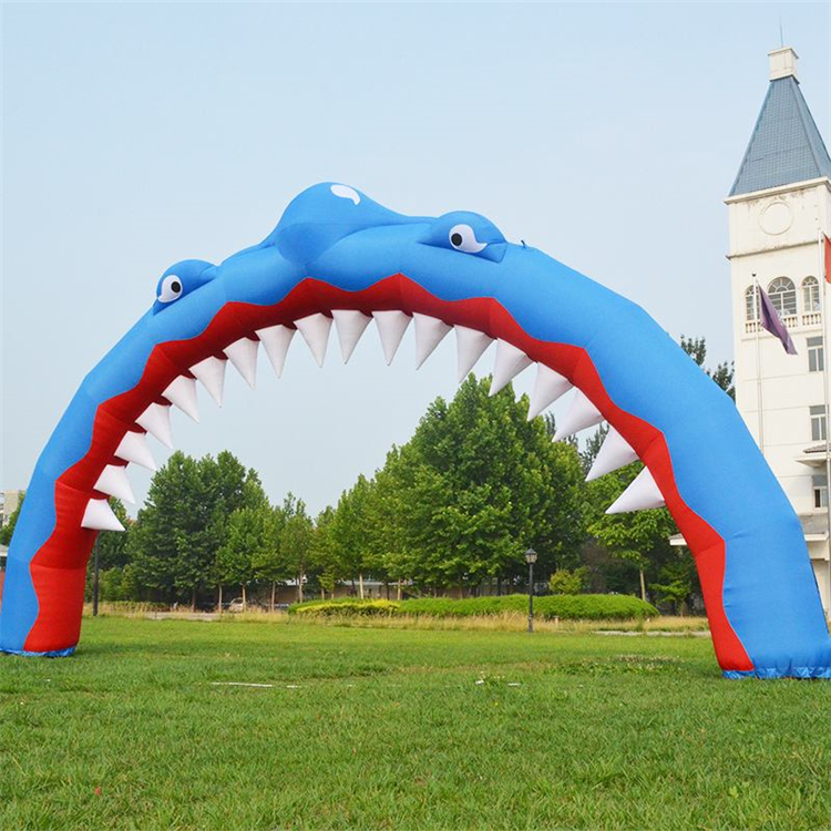 竞秀鲨鱼广告拱门